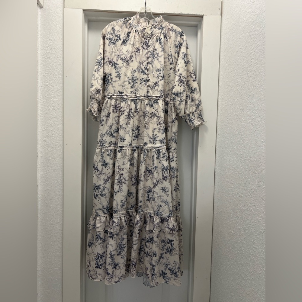 Dainty Jewells White and Blue Floral Dress - Picture 2 of 12